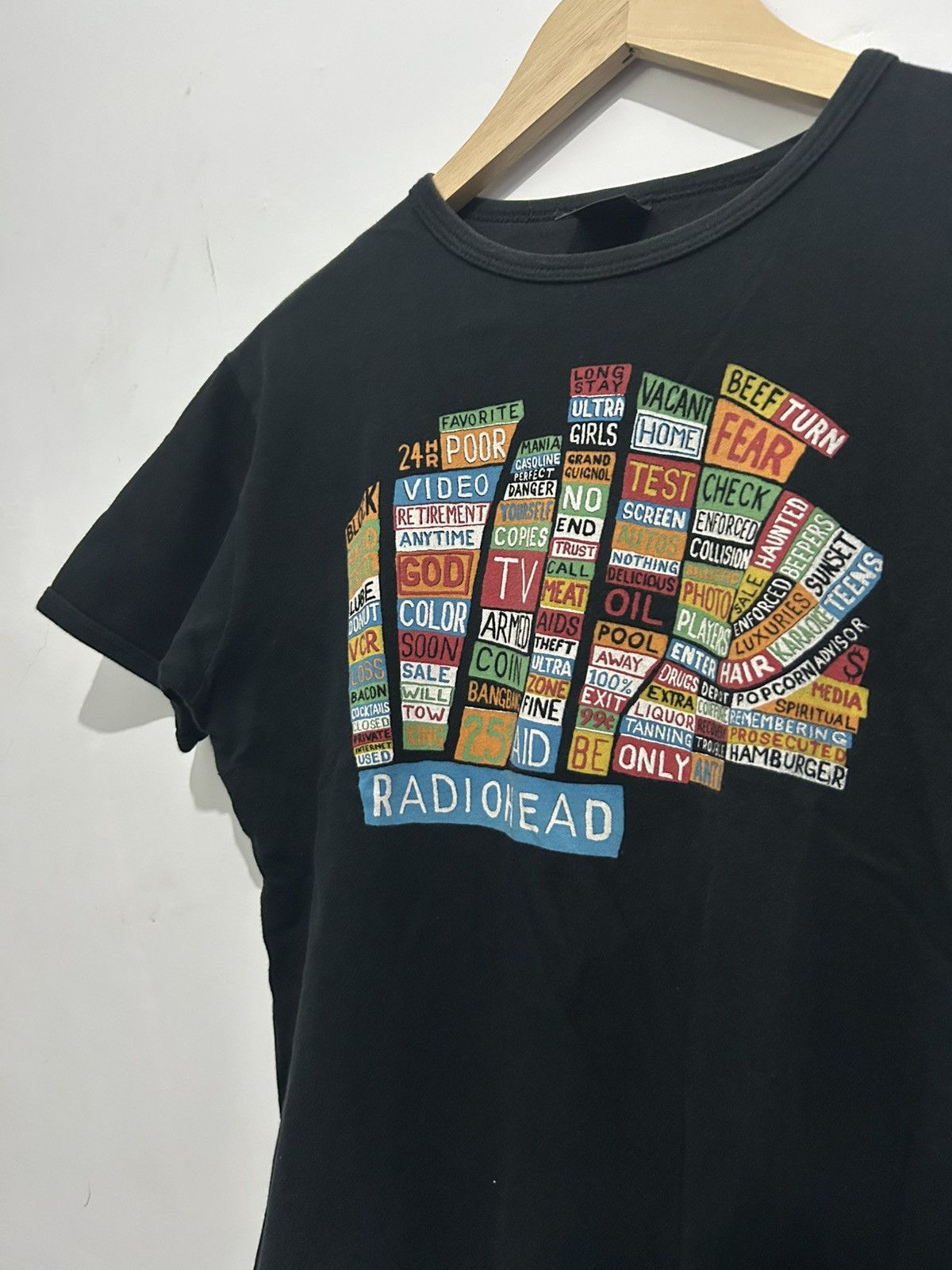 Band Tees 00s Radiohead Hail To The Thief Tees Size US M / EU 48-50 / 2 - 3 Thumbnail