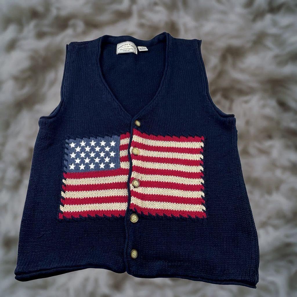 American Eagle Outfitters VINTAGE American Eagle Outfitters Vest Sweater Men's Small Navy USA Flag Button Size US L / EU 52-54 / 3 - 1 Thumbnail