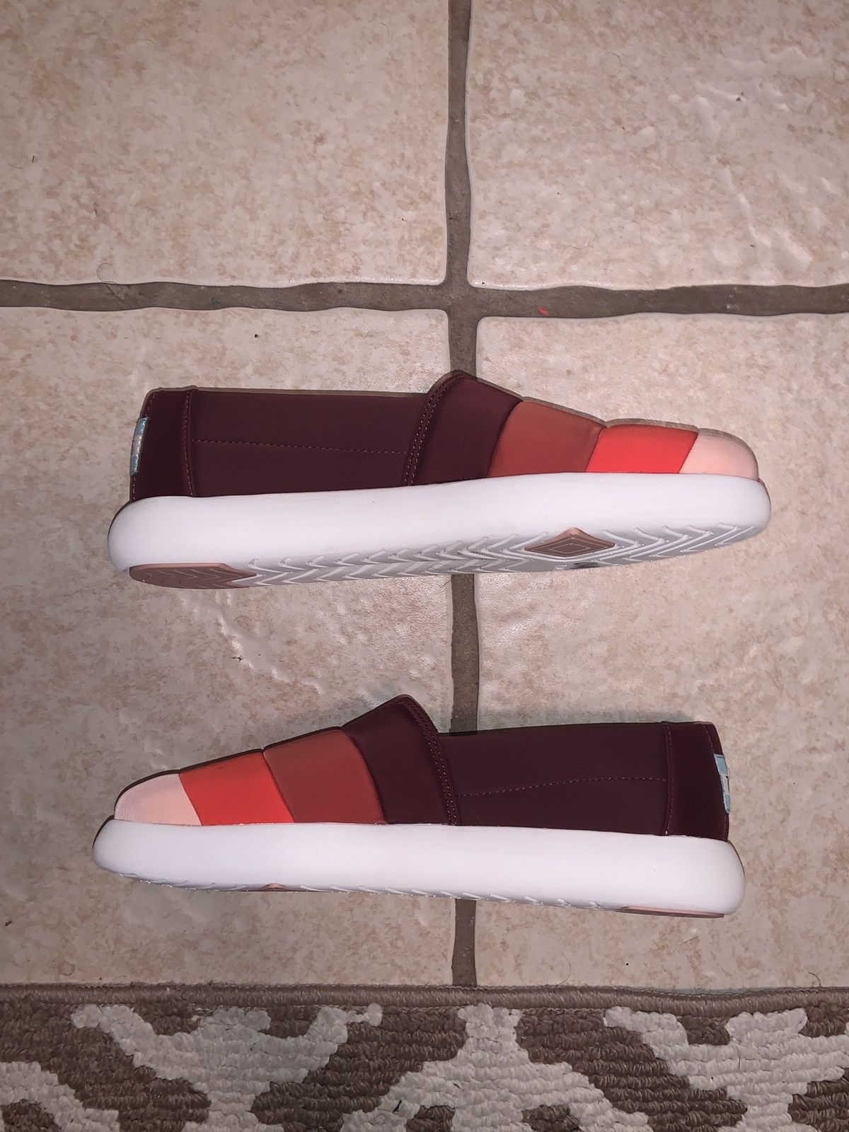 Toms Women’s Slip On Alpargata Mallow Puff TOMS Size 9.5 Size US 9.5 / IT 39.5 - 2 Thumbnail