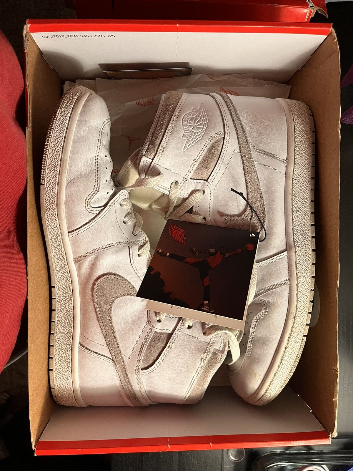 image of Nike Air Jordan 1 Neutral Grey OG 1985 Shoes, Men's (Size 12)