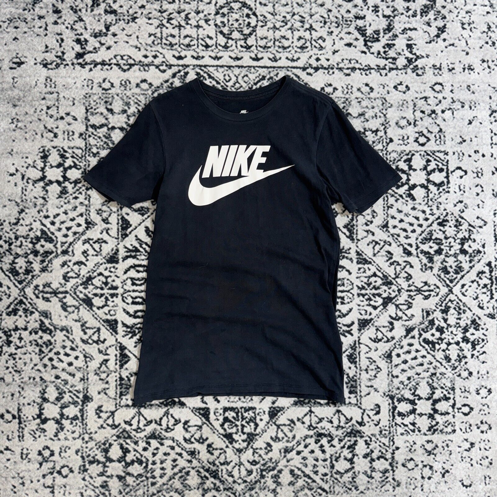 Nike × Vintage Vintage Nike Black Cotton T-Shirt Size S Center Swoosh Gym Size US S / EU 44-46 / 1 - 1 Thumbnail