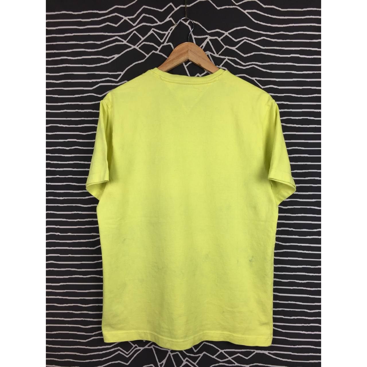 Tommy Hilfiger × Vintage Tommy Jeans Tommy Hilfiger Embroidered Logo Essential Tee Size US L / EU 52-54 / 3 - 7 Thumbnail