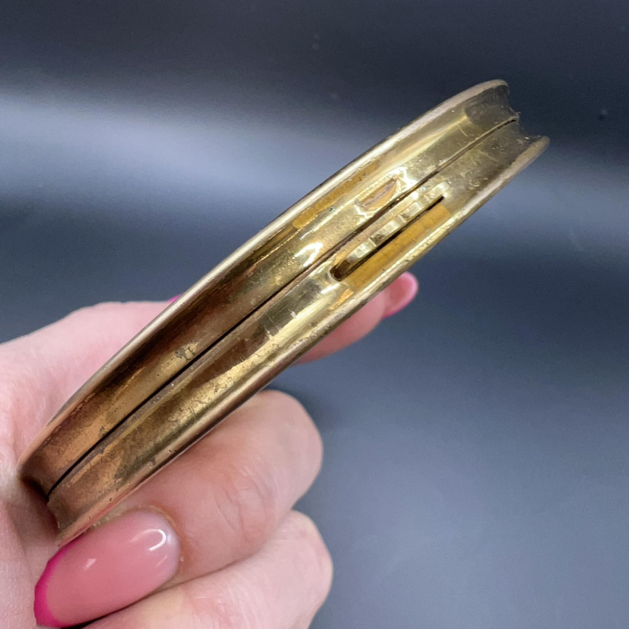 Vintage Vintage Vanity Face Puff Powder Box Compact Case Mirror Size ONE SIZE - 6 Thumbnail