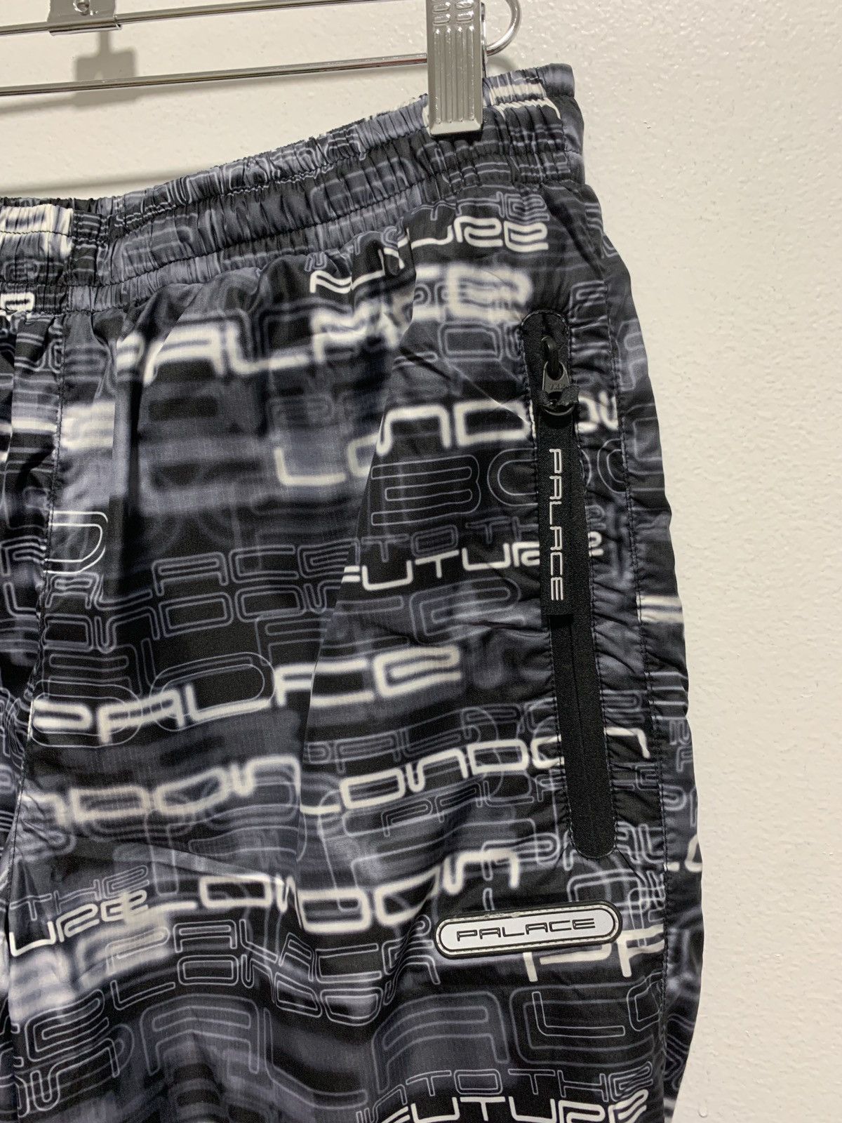 Palace Palace 3000 Shell Pant (Size M) Size US 32 / EU 48 - 2 Thumbnail