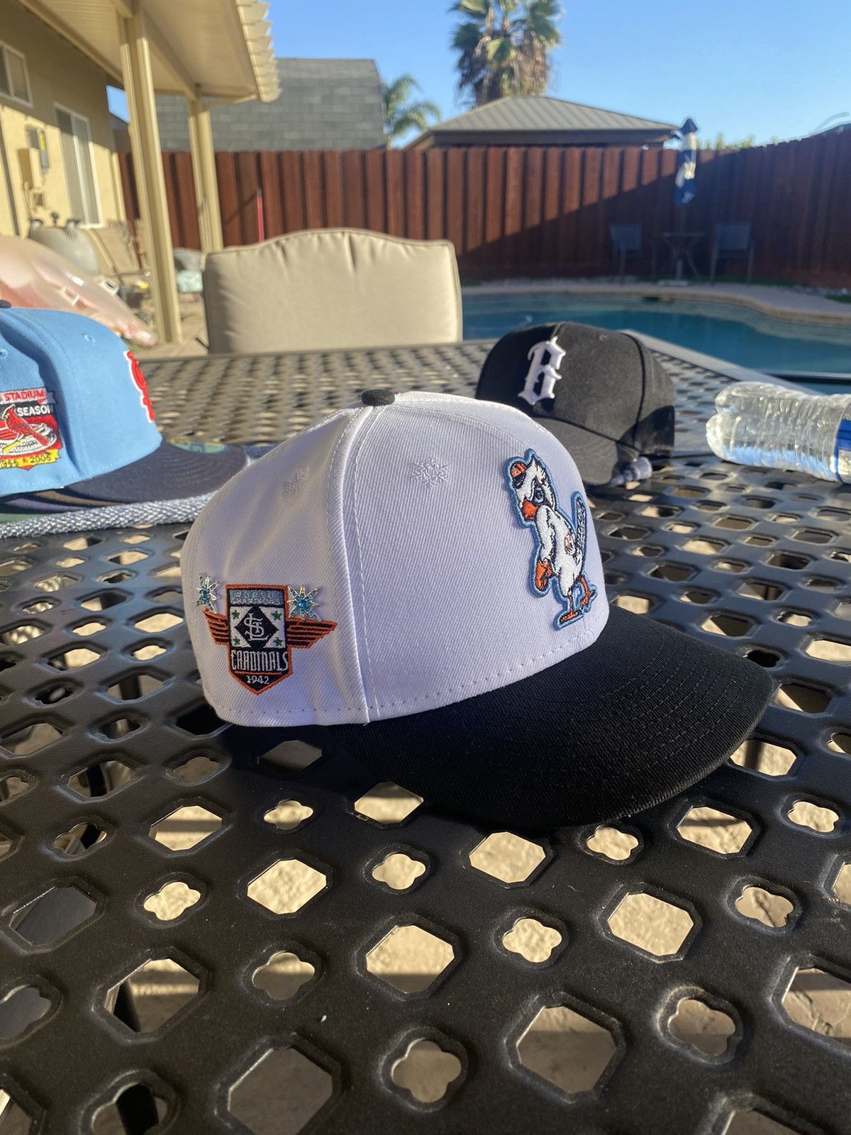 image of New Era Fitted Hat 7 1/4 in White, Men's