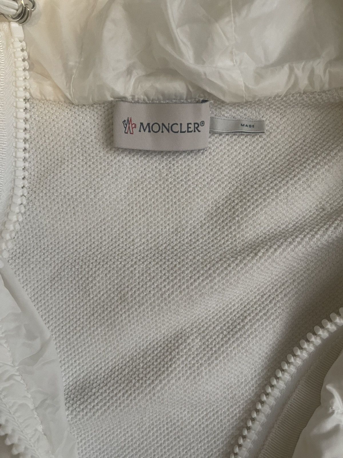 Moncler Monclear puffer long sleeve hooded vest Size US L / EU 52-54 / 3 - 3 Thumbnail
