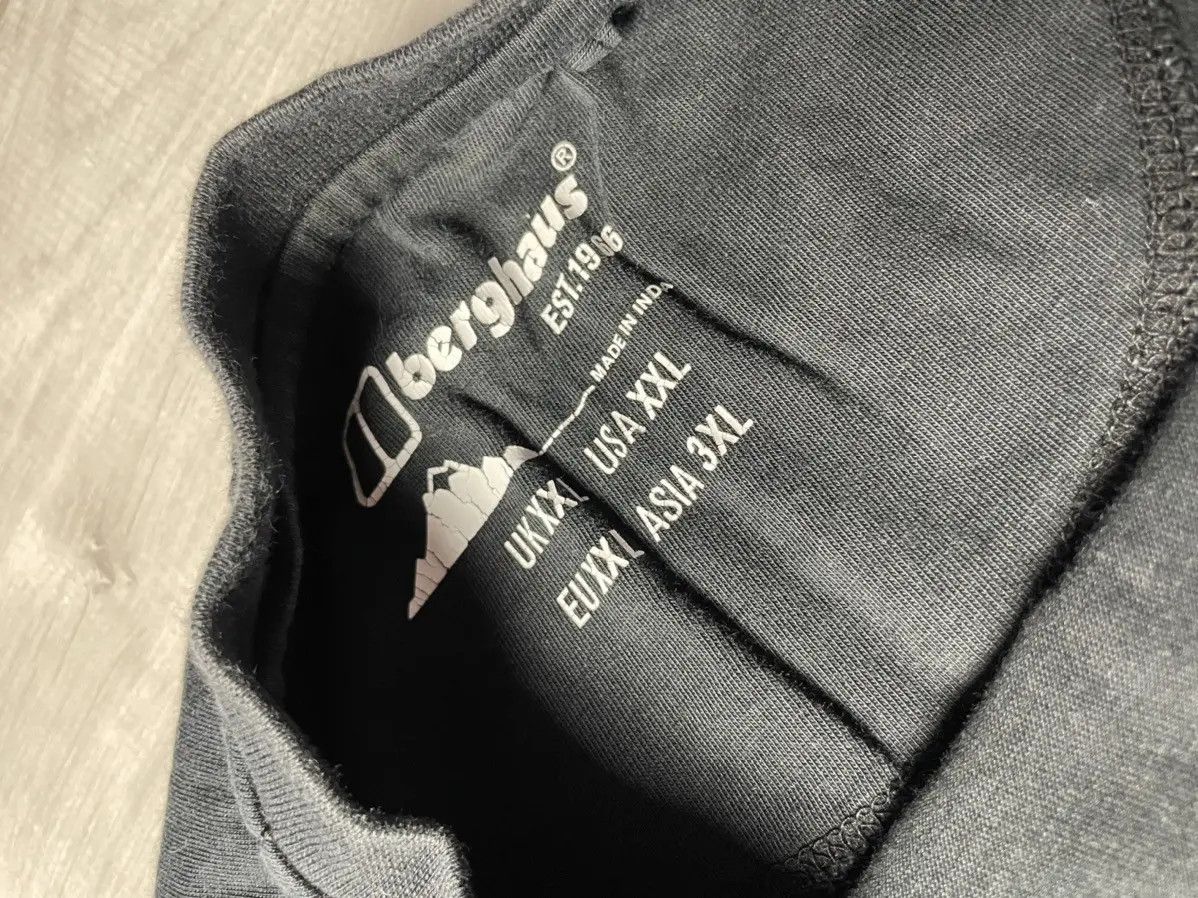 Berghaus Berghaus T-shirt back logo streetwear size XXLARGE Size US XXL / EU 58 / 5 - 5 Thumbnail