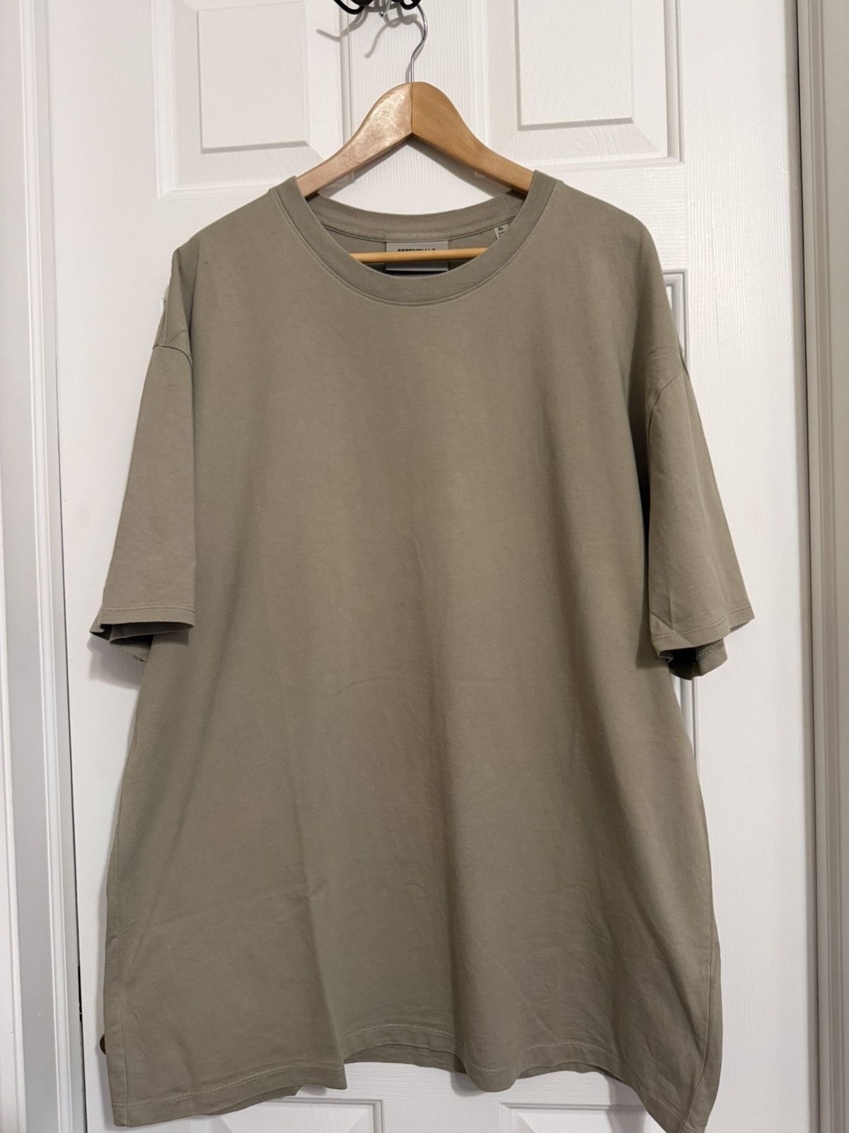 Essentials FOG Essentials - Taupe Rubber Letter Tee Size US XL / EU 56 / 4 - 1 Thumbnail