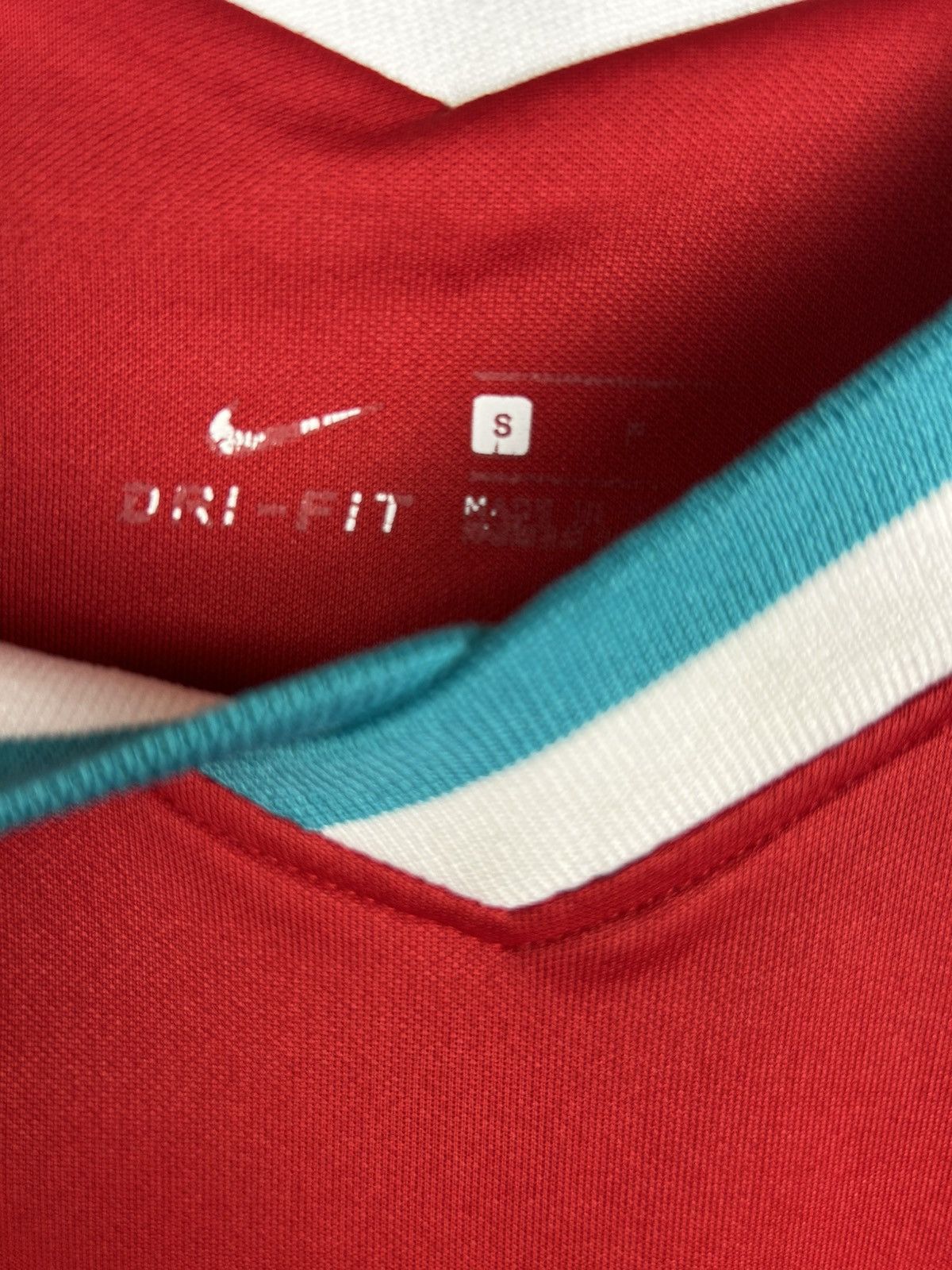 Nike Nike Liverpool FC 2020/21 Home Jersey Size US S / EU 44-46 / 1 - 4 Thumbnail