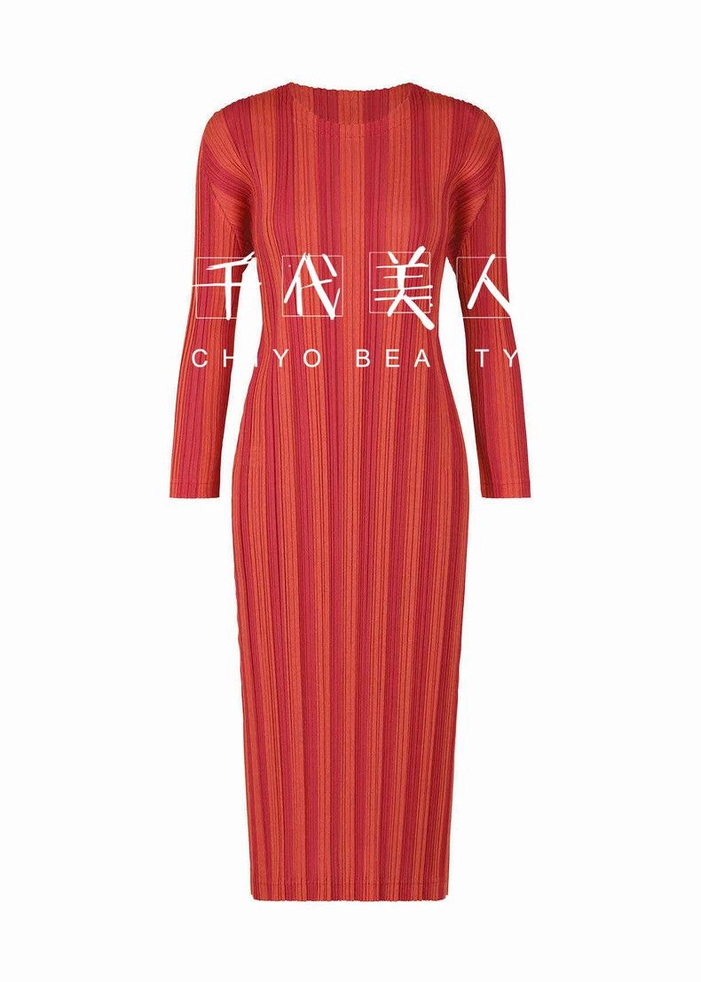 Issey Miyake Issey Miyake size:3 Red dress Size XS / US 0-2 / IT 36-38 - 1 Thumbnail