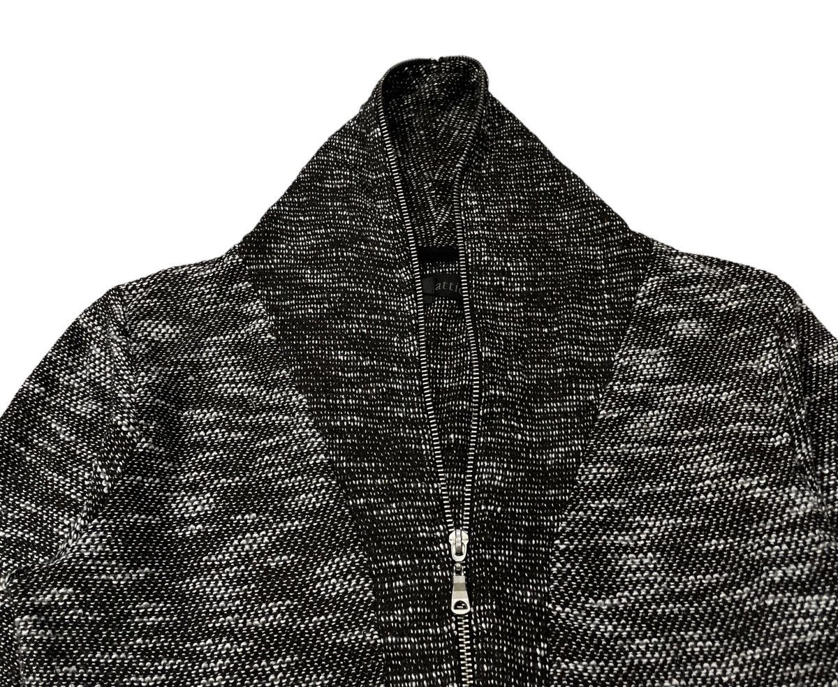 Vintage In The Attic Zipper Collar Light Jacket