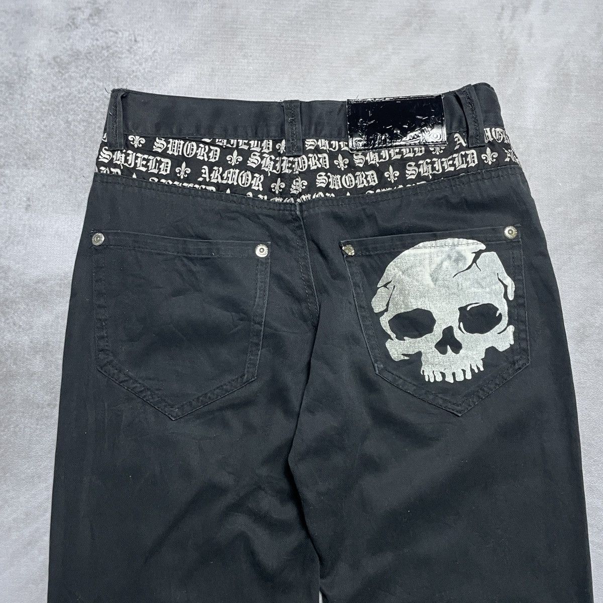 14th Addiction × If Six Was Nine × Japanese Brand 2000’s Nothing Changes Unless I Act - Gothic Pants Size US 30 / EU 46 - 3 Thumbnail