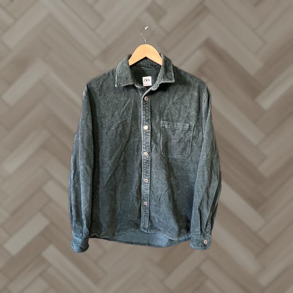 Zara Zara Green Long Sleeve Corduroy Button Up Oversized Shirt Size Medium Womens Size M / US 6-8 / IT 42-44 - 1 Thumbnail