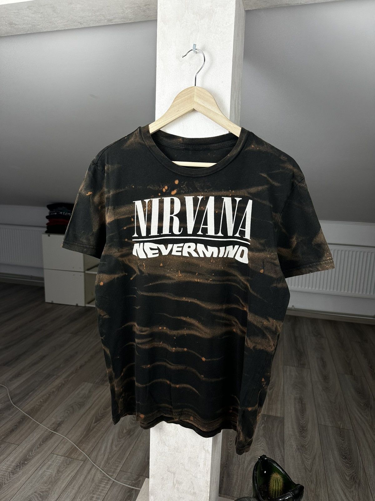 Band Tees Nirvana Nevermind Black Tee Size US M / EU 48-50 / 2 - 1 Thumbnail
