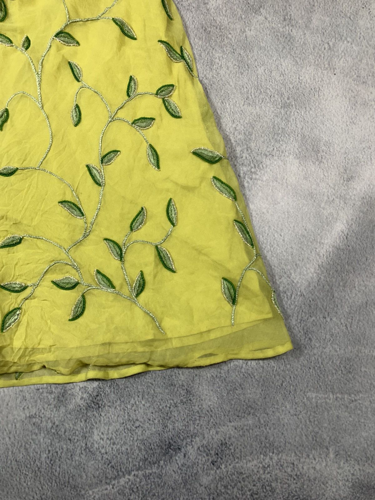Japanese Brand × Vintage Vintage Y2K Japanese beads flora midi skirt streetwear Size 28" / US 6 / IT 42 - 3 Thumbnail