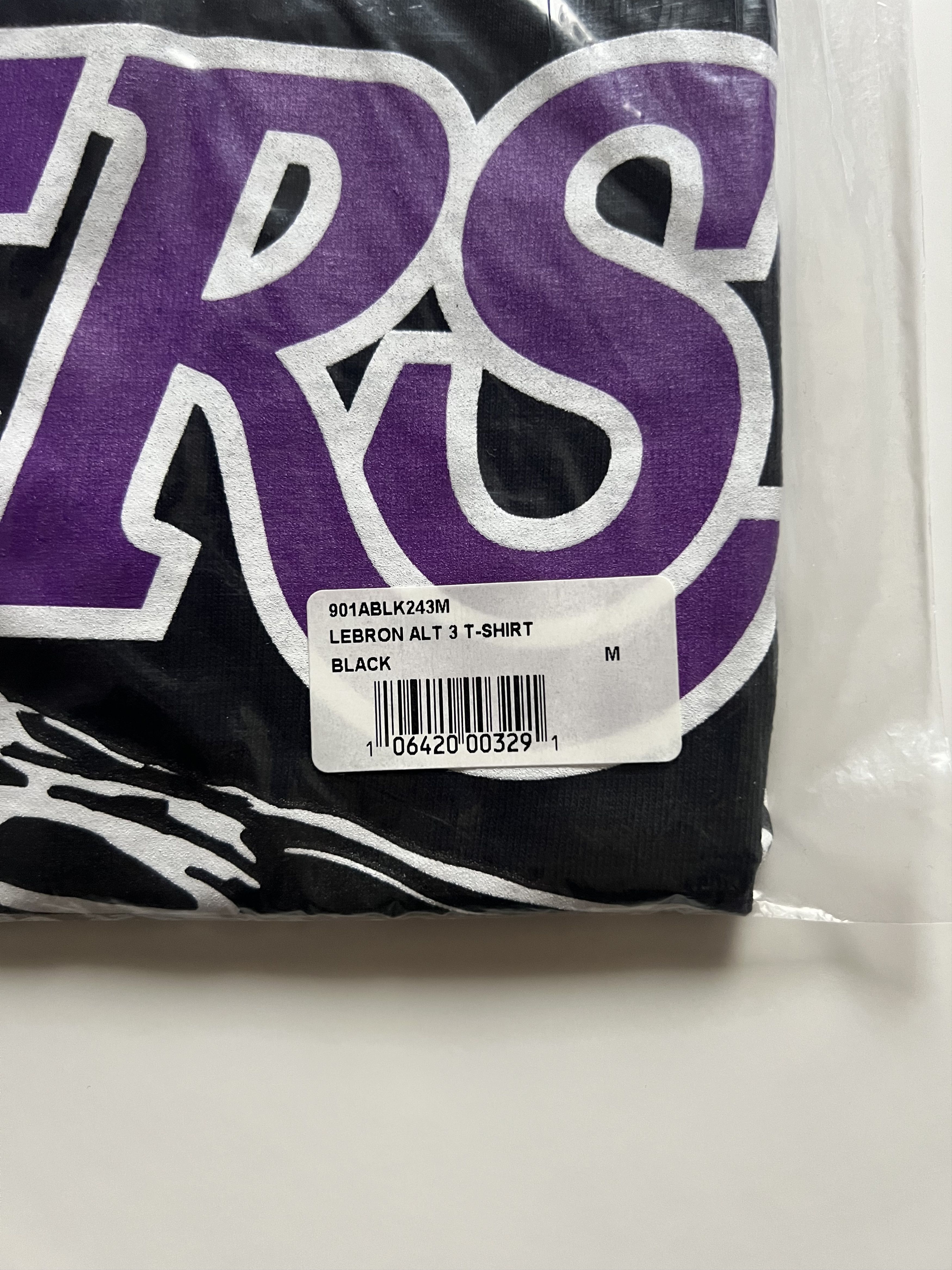 NBA × Warren Lotas Authentic Warren Lotas Lebron James Alt 3 T-Shirt Black RARE Size US M / EU 48-50 / 2 - 5 Thumbnail