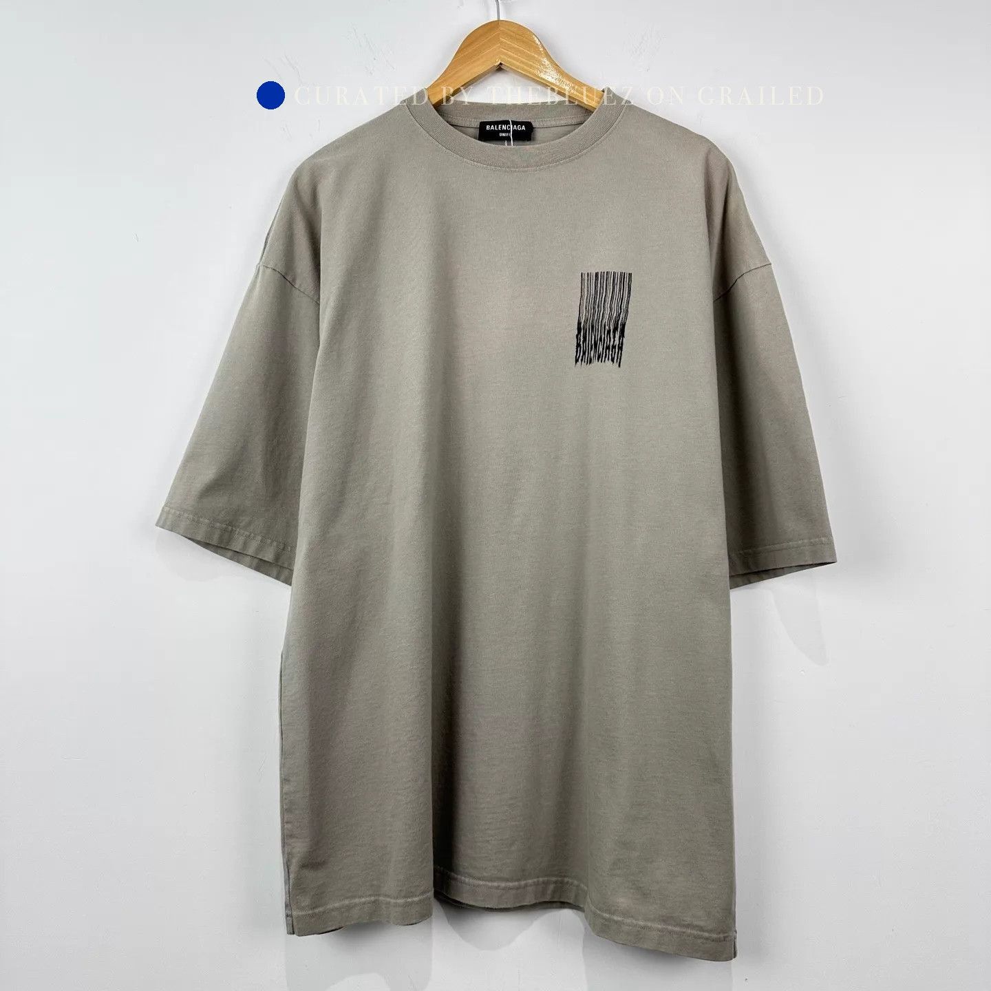 Balenciaga Beige Short-Sleeve Oversized T-Shirt with Graphic Size US S / EU 44-46 / 1 - 1 Thumbnail