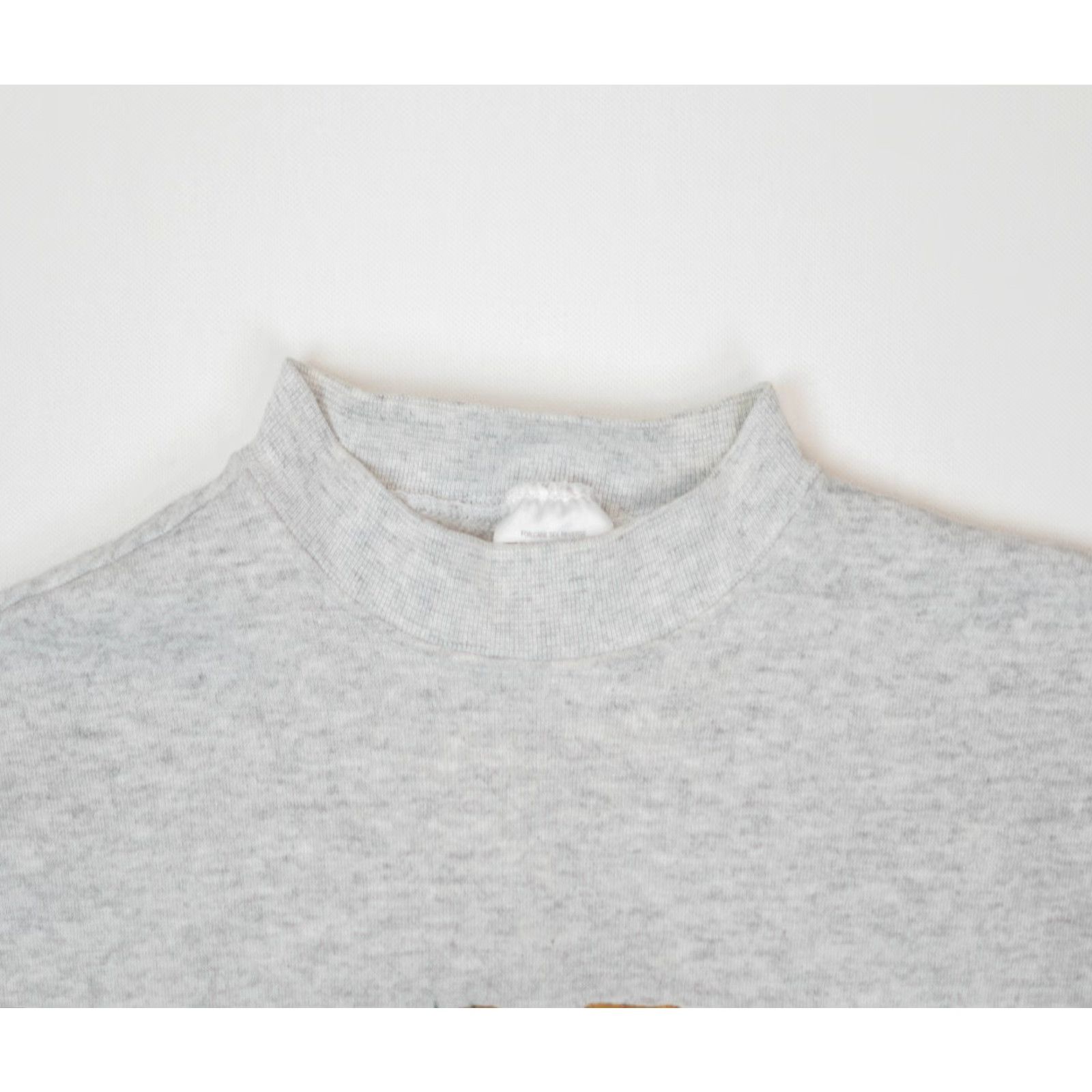 Tultex VINTAGE Mickey Mouse Sweatshirt Gray Women's Size Medium 90s Plaid Logo Embroidered Crew Neck Pullover Size M / US 6-8 / IT 42-44 - 8 Thumbnail