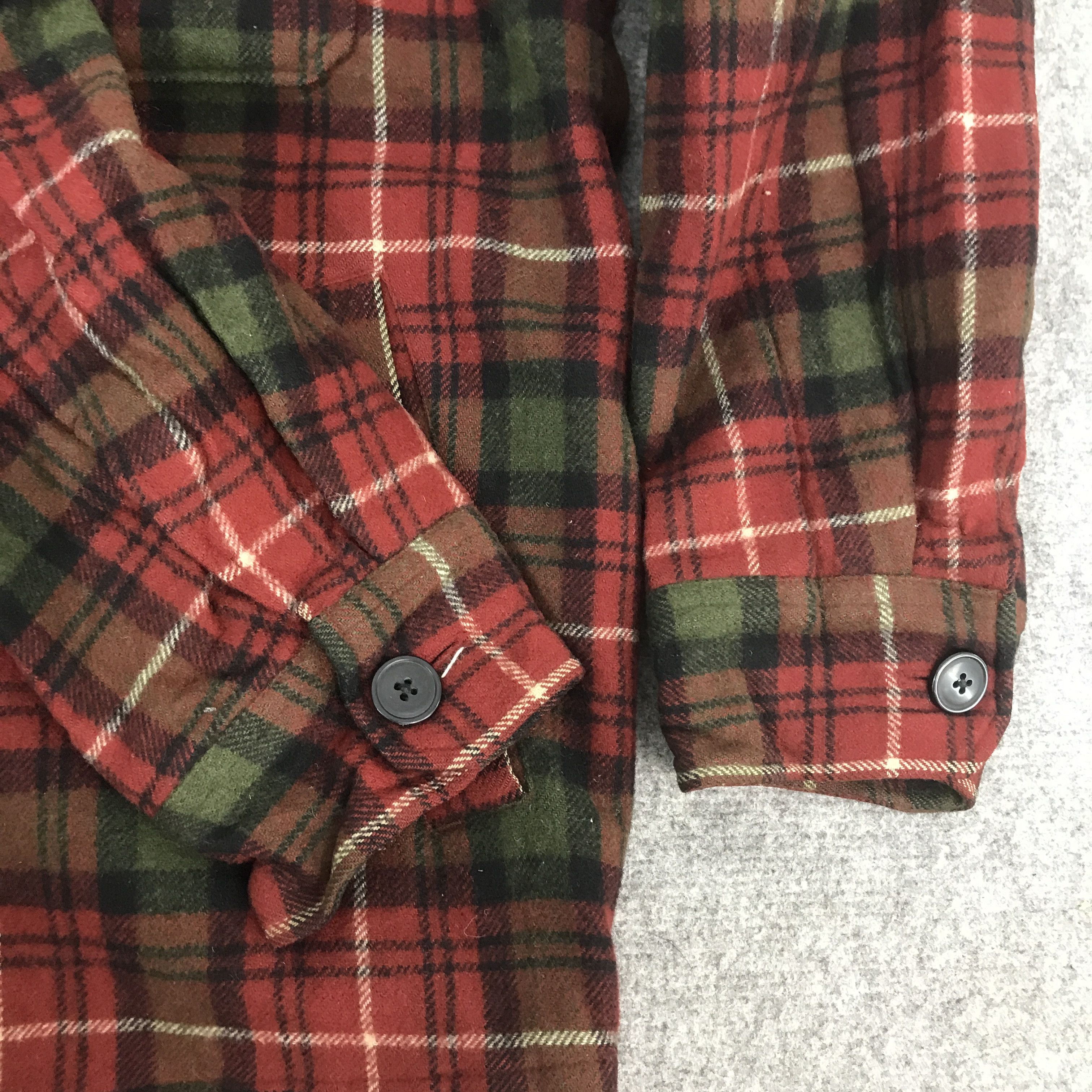 Uniqlo vintage uniqlo tartan button jacket Size US M / EU 48-50 / 2 - 9 Thumbnail