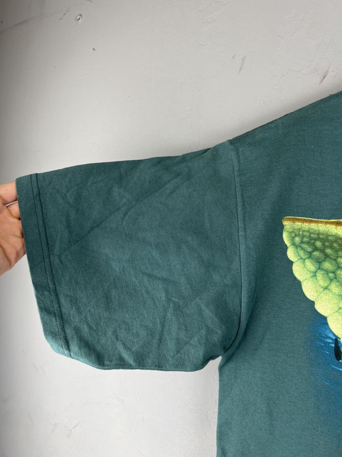 Vintage Vintage 1997 Big Turtle Ocean Wild Oversized tee Size US M / EU 48-50 / 2 - 5 Thumbnail