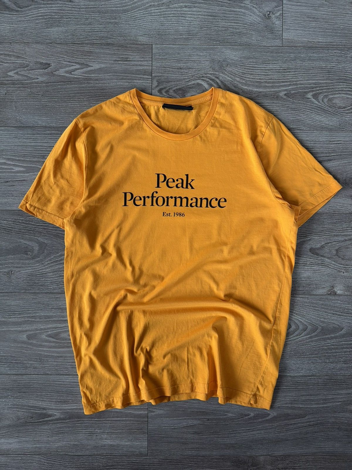 Peak Performance Peak Performance Mens Orig Tee Size US XL / EU 56 / 4 - 13 Thumbnail