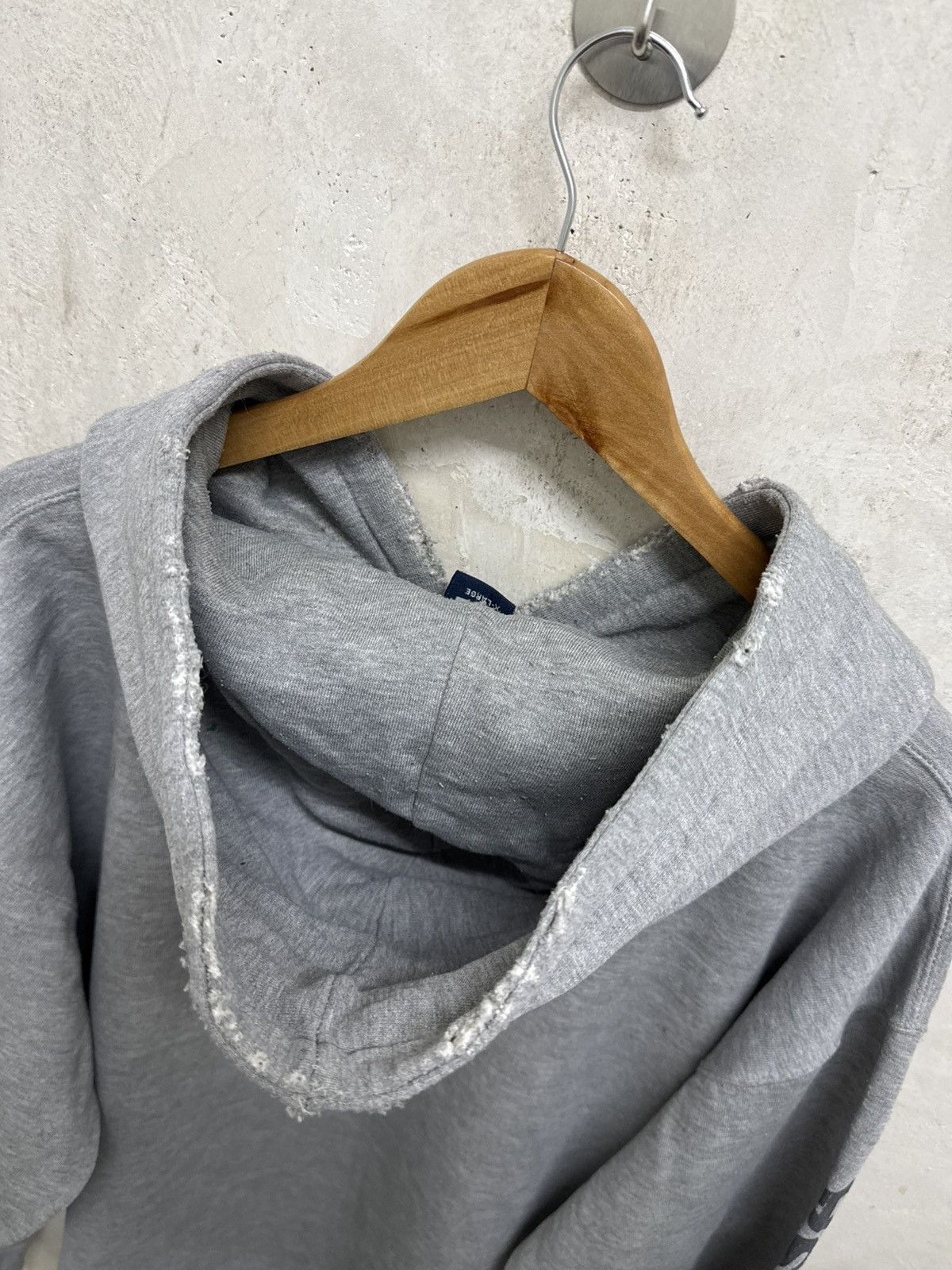 DC Distressed 2000s DC Shoes Thrashed Hoodie Size US XL / EU 56 / 4 - 5 Thumbnail