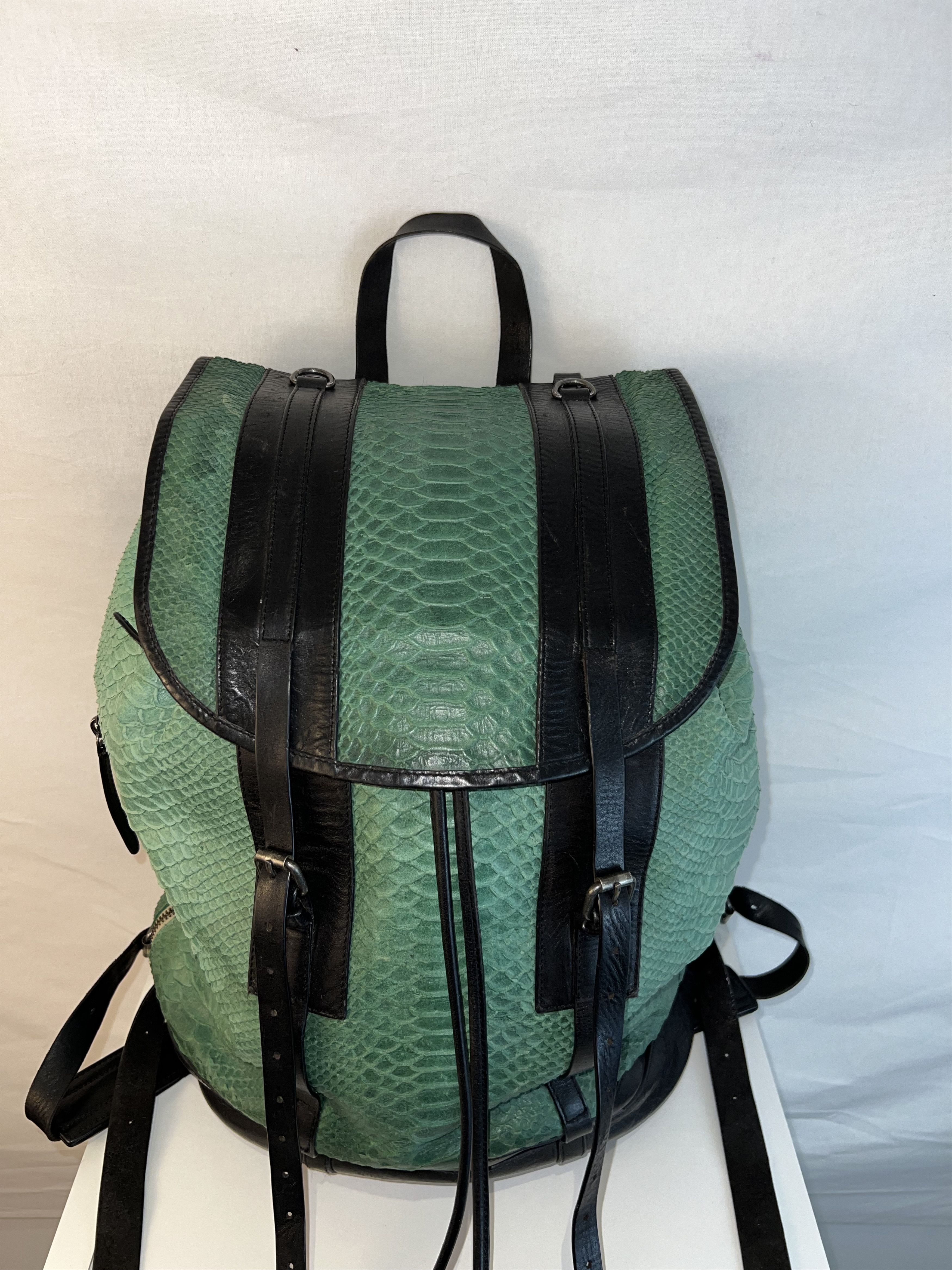 Dries Van Noten Dries Van Noten - Green Leather Payton Embossed XL Backpack Size ONE SIZE - 1 Thumbnail
