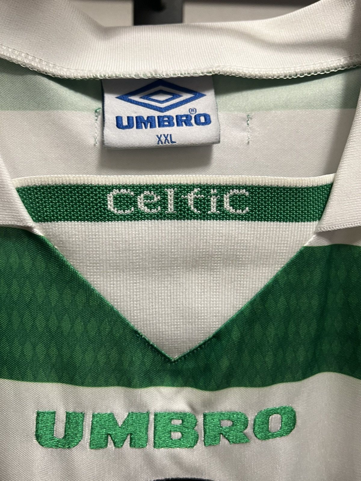 Umbro Celtic 1997/99 Home Shirt Umbro Vintage Soccer Jersey Size US XL / EU 56 / 4 - 6 Thumbnail