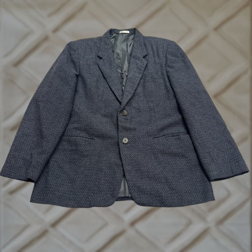 Vintage VINTAGE Lucky 80 Blazer Jacket Mens XL Blue Herringbone Tweed Wool 2 Piece Suit Front Two-Button Notch Lapel Regular Fit Chest 42 Navy Blue Size 46R - 1 Thumbnail