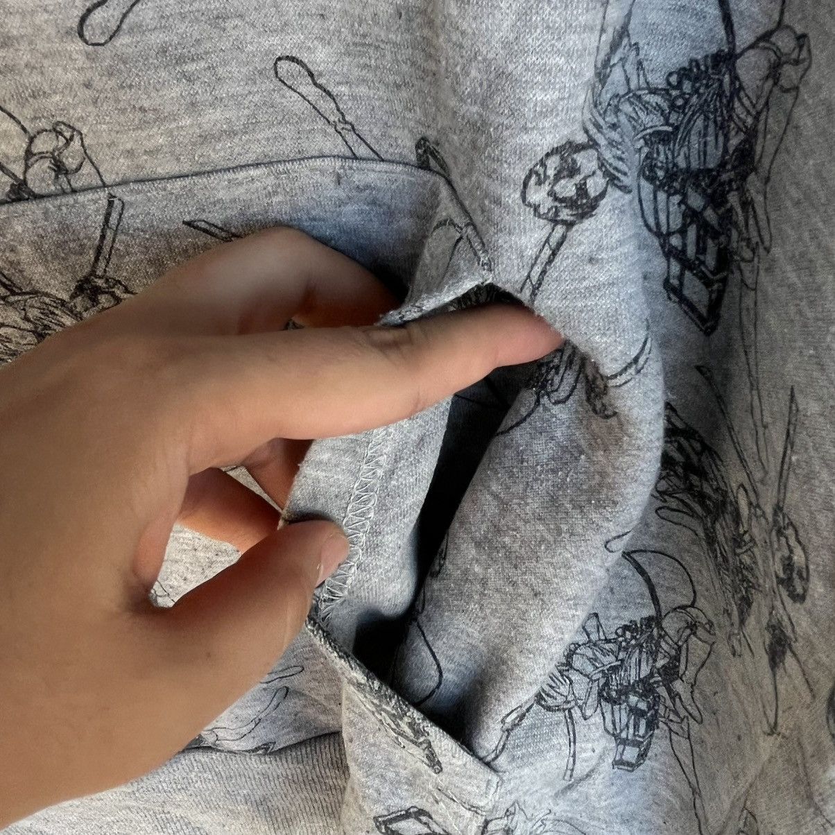 Other Vintage Attack on Titan Full Printed Grey Hoodie Size M Size US M / EU 48-50 / 2 - 6 Thumbnail