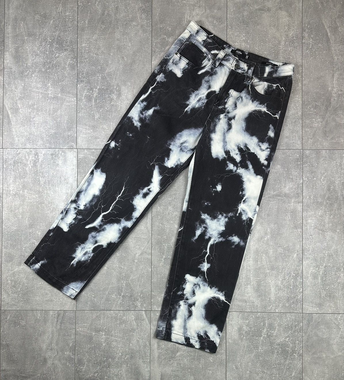 Jaded London Jaded London Lighting Cloud Print Scate Denim Jeans Pants Size US 32 / EU 48 - 1 Thumbnail