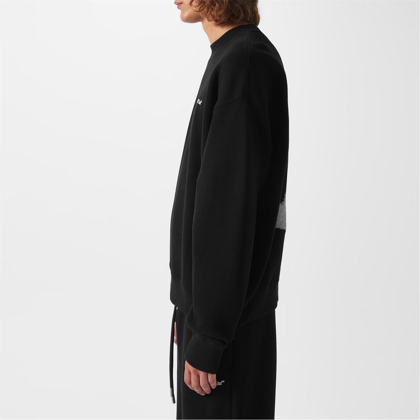 Off-White o1g2r1mq0226 Arrow Crew Sweatshirt In Black Size US XL / EU 56 / 4 - 5 Thumbnail