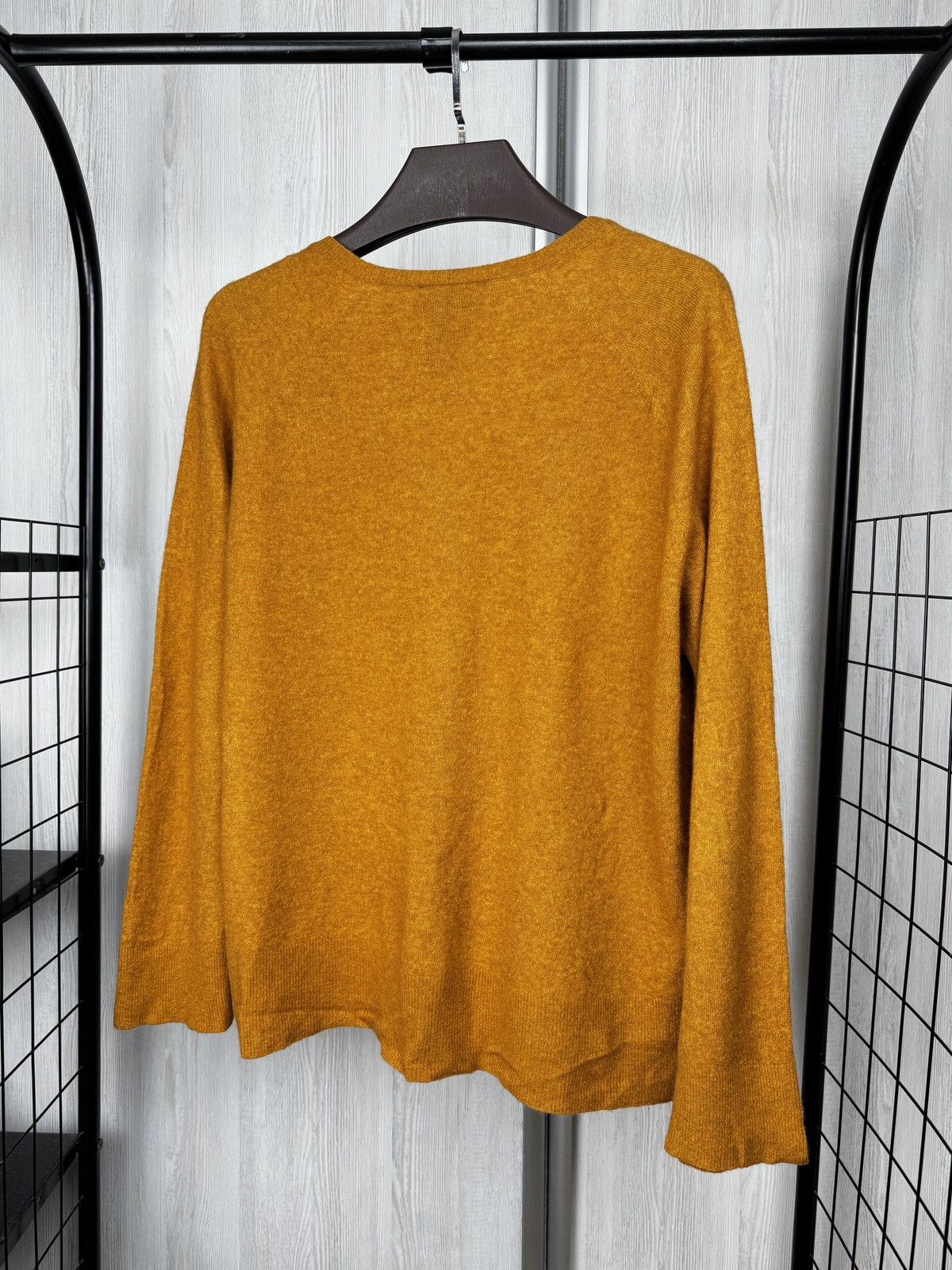 Christian Wijnants Christian Wijnants orange v-neck made in japan knit sweater Size S / US 4 / IT 40 - 7 Thumbnail