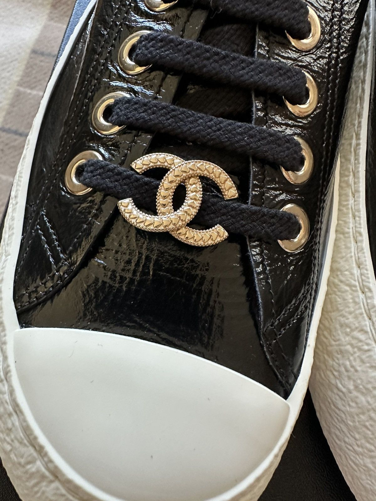 Chanel Chanel sneaker black size 38 Size US 8 / IT 38 - 2 Thumbnail