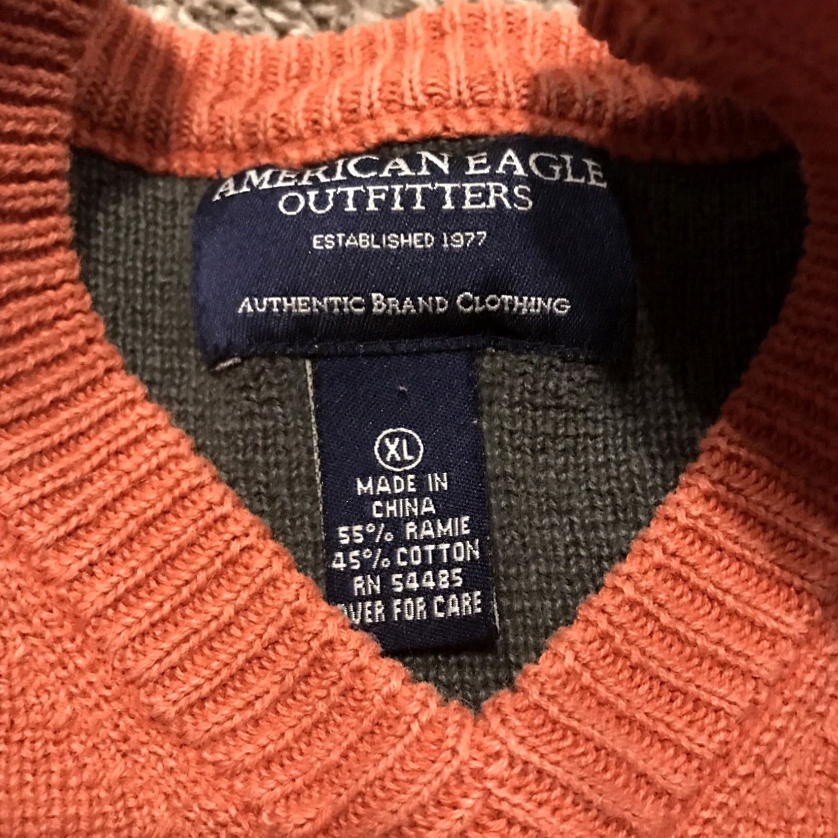American Eagle Outfitters American Eagle Outfitters Sweater Pullover V-Neck Orange L Ramie Blend Size US L / EU 52-54 / 3 - 2 Thumbnail