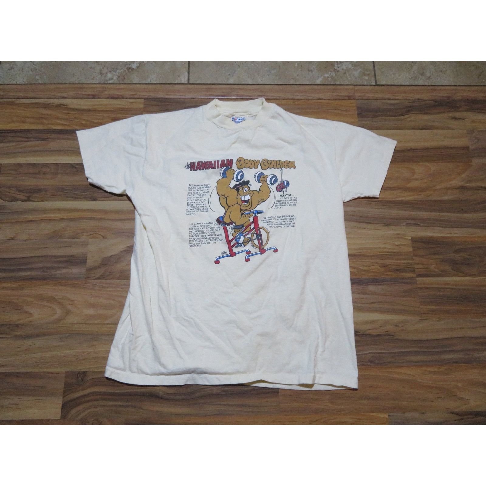 Hanes Funny Hawaiian Body Builder Beige T-shirt Sz L 1980s Size US L / EU 52-54 / 3 - 1 Thumbnail