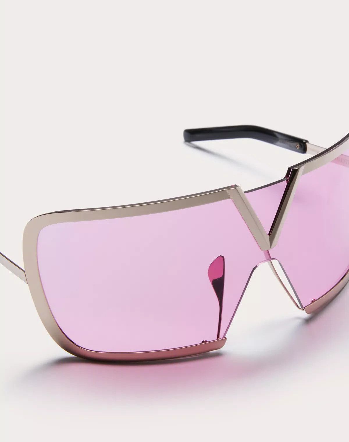 Valentino oc11z0725 Size: 146/ Iconic Oversized Mask in Pink Size ONE SIZE - 4 Thumbnail