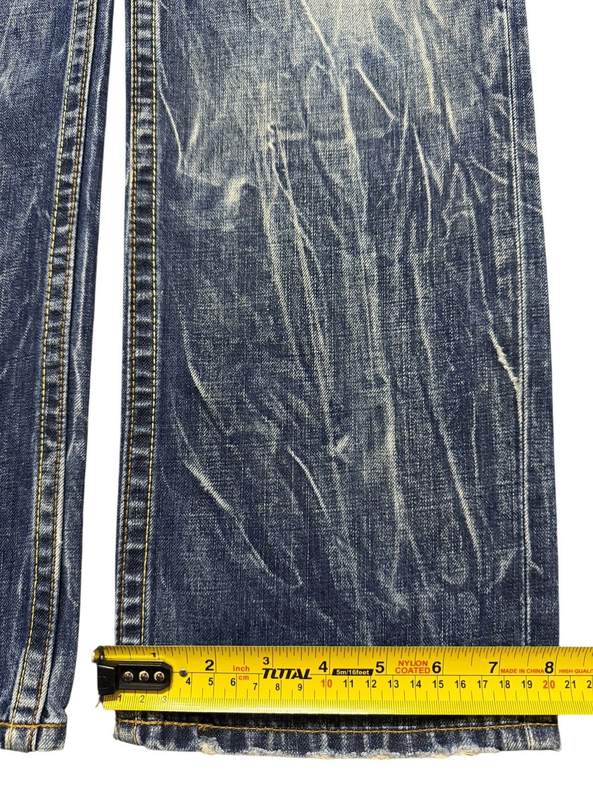 Levi's Vtg 90s Levis 702 Blue Faded Thunder Wash Whisker Straight Size US 32 / EU 48 - 15 Thumbnail