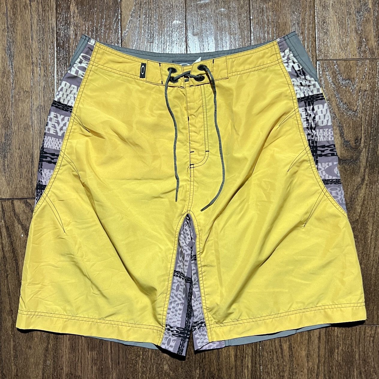 Oakley × Vintage vintage oakley software surf shorts Size US 34 / EU 50 - 1 Thumbnail