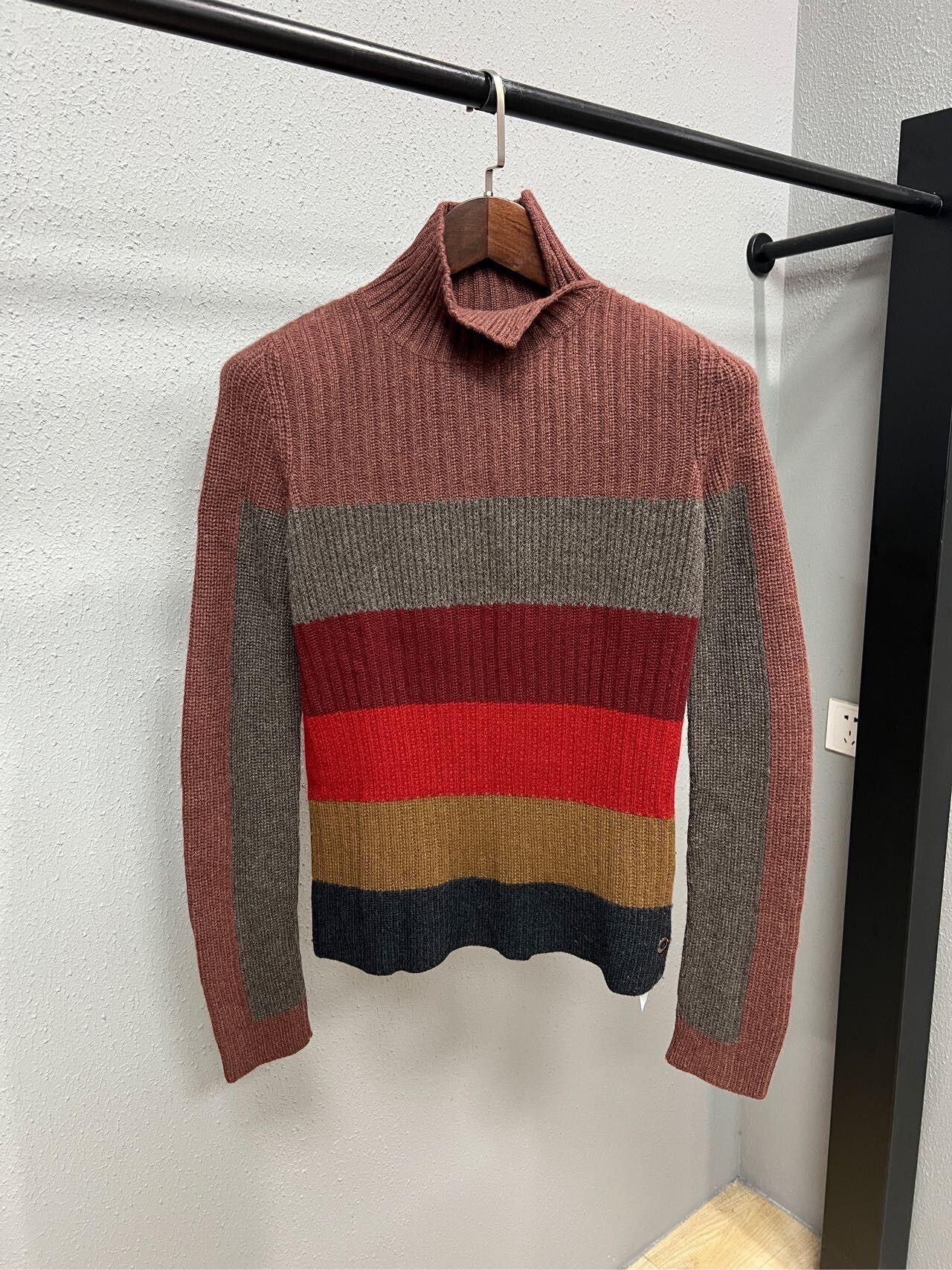 Loro Piana striped turtleneck wool sweater from Loro Piana Size US M / EU 48-50 / 2 - 1 Thumbnail