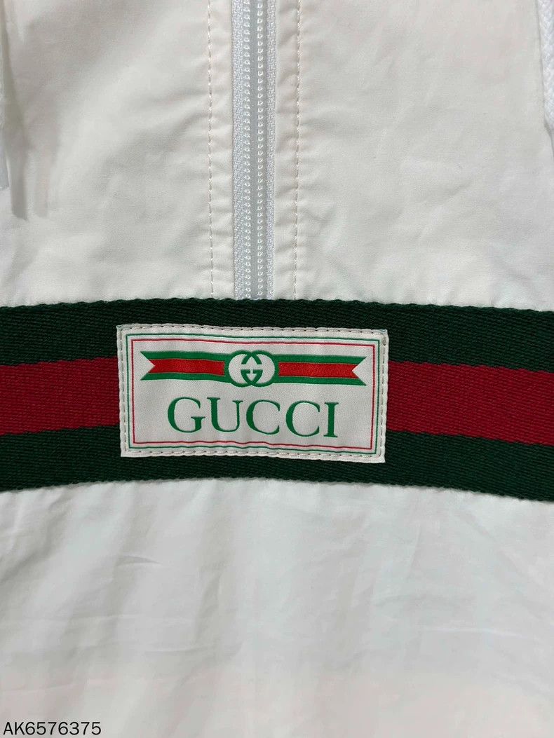 Gucci Gucci White half-zip hoodie 2501-Nextarrow Size US S / EU 44-46 / 1 - 7 Thumbnail
