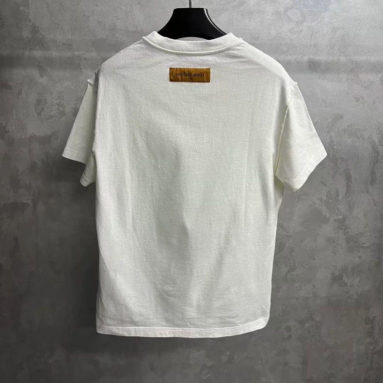 Louis Vuitton Louis Vuitton White monogrammed Logo Embroidered Crew Neck Size US M / EU 48-50 / 2 - 5 Thumbnail