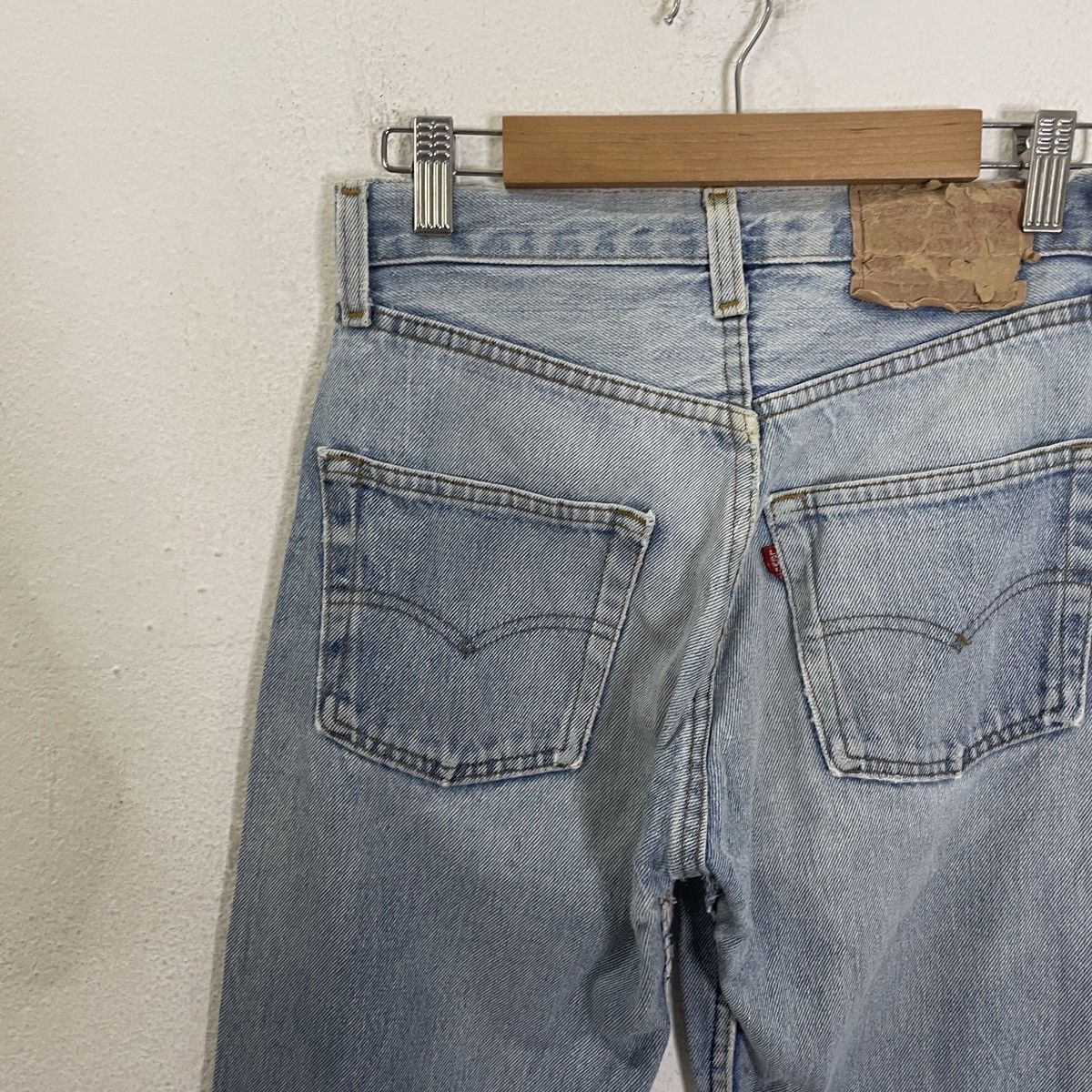Levi's Vintage Levis Distressed Denim Jeans Size 26" / US 2 / IT 38 - 8 Thumbnail