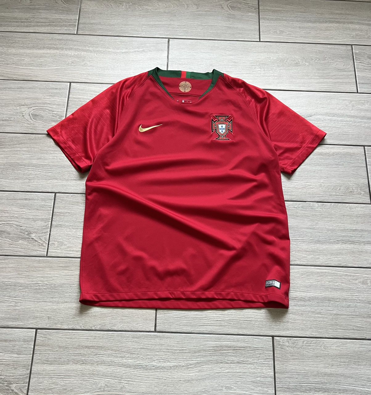 Nike × Vintage Portugal Nike 2018/2019 Home Soccer Football Shirt Jersey Size US XL / EU 56 / 4 - 2 Thumbnail