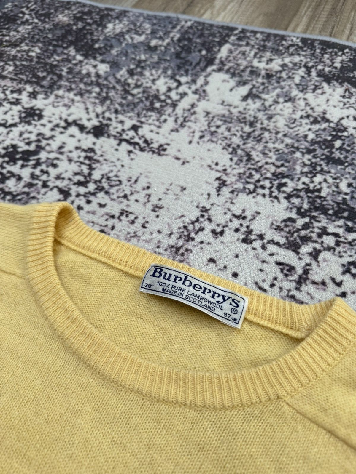 Burberry Vintage Burberry Knit Sweater Jumper wool yellow M Size US M / EU 48-50 / 2 - 4 Thumbnail