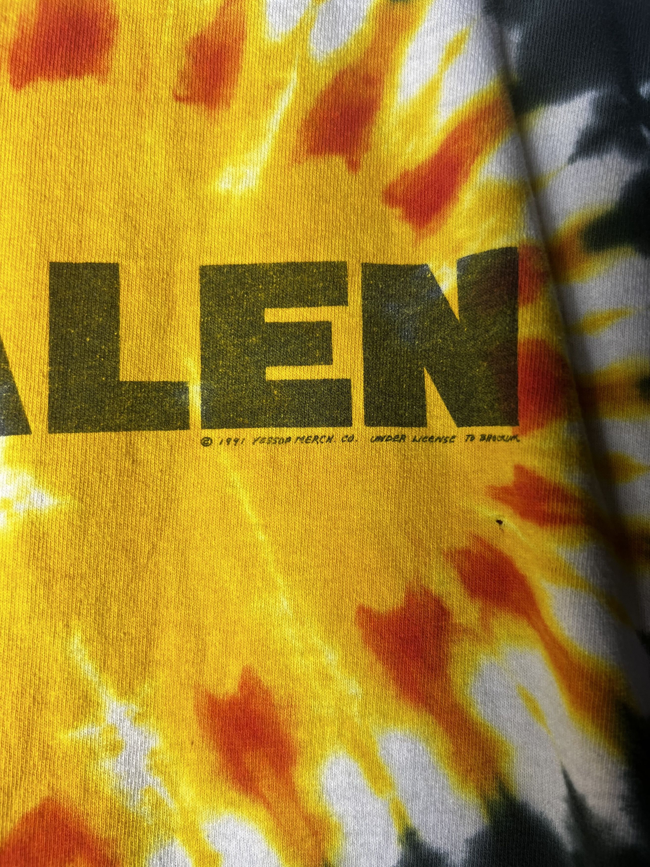 Vintage Vintage 1991 Tie Dye Van Halen Double Sided Graphic T-Shirt Size US L / EU 52-54 / 3 - 7 Thumbnail