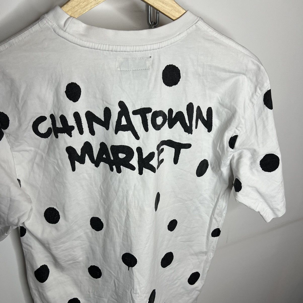 Market × Vintage Vintage Chinatown Market 2018 World Cup soccer ball globe t Size US M / EU 48-50 / 2 - 2 Thumbnail