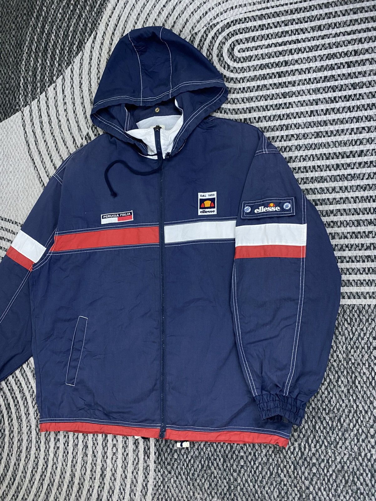 Ellesse Vtg 90s Ellesse Perugia Italia Patches Color Block Jacket Size US L / EU 52-54 / 3 - 5 Thumbnail