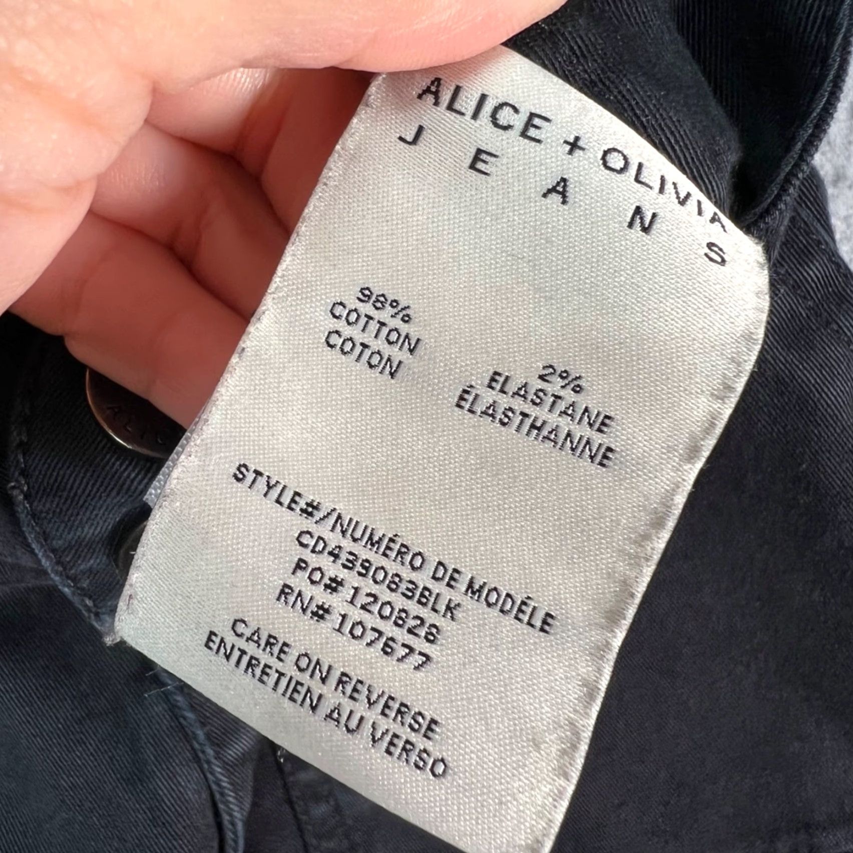 Alice + Olivia Alice + Olivia Womens Cargo Jogger Pants Black 25 Cotton Elastane Tapered High Rise Flat Front Elastic Cuff Adult Womens 90s? Size 42" / US 20 - 5 Thumbnail
