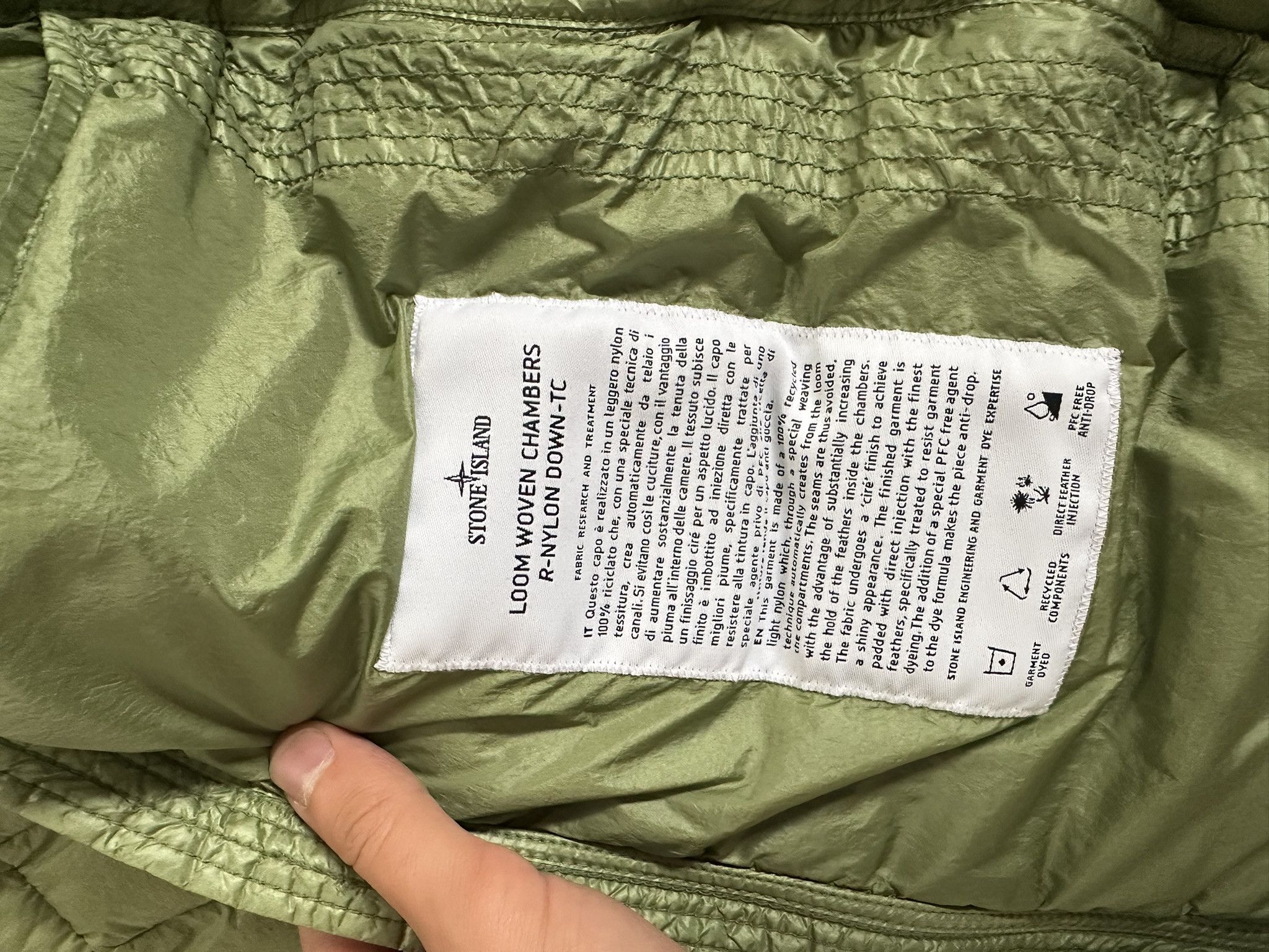 Stone Island Stone Island Men's Lightweight Hooded Down Jacket Size US S / EU 44-46 / 1 - 3 Thumbnail